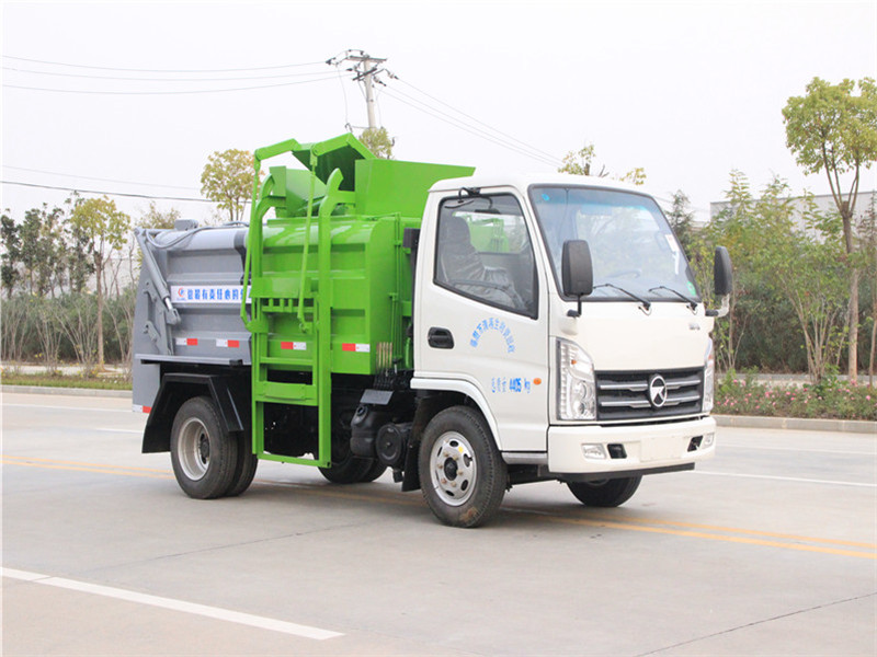新款凱馬藍(lán)牌餐廚垃圾車(chē)（C證可開(kāi)）