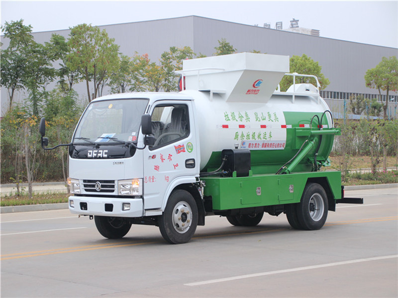 東風(fēng)小多利卡餐廚垃圾車(chē)（4.7立方）