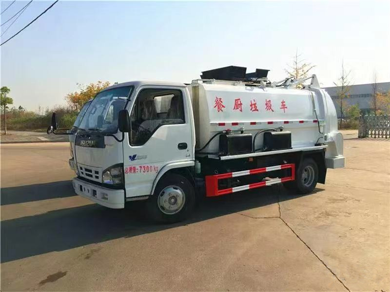 五十鈴餐廚垃圾車(chē)（4.5方）